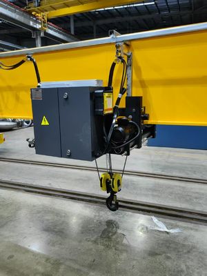 بالابر برقی سیم بکسلی با گارانتی 12 ماهه، سرعت حرکت 2-20 متر بر دقیقه، کنترل تبدیل فرکانس